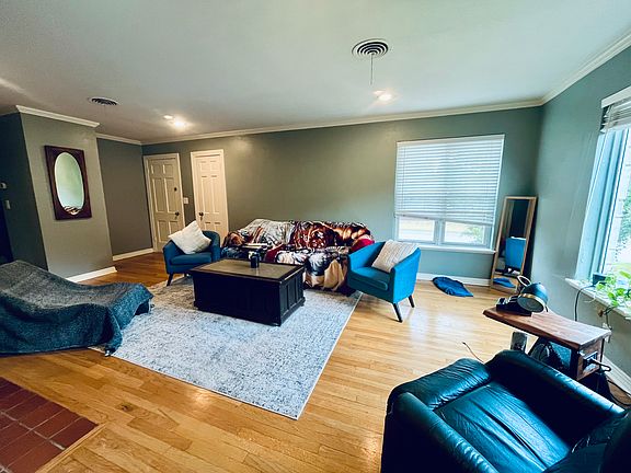 5th image of 3723 Trail Lake Dr