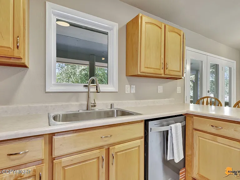 5533 Penn Cir — Photo 14