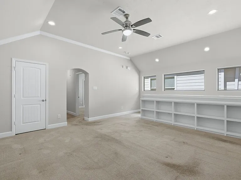 6011 Truro St #B — Photo 15