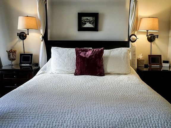 5th image of 448 E 88th St APT 2C