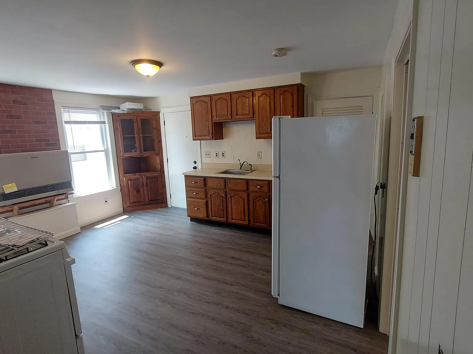 2 bed, 1000 sqft, $1,500 — Photo 3