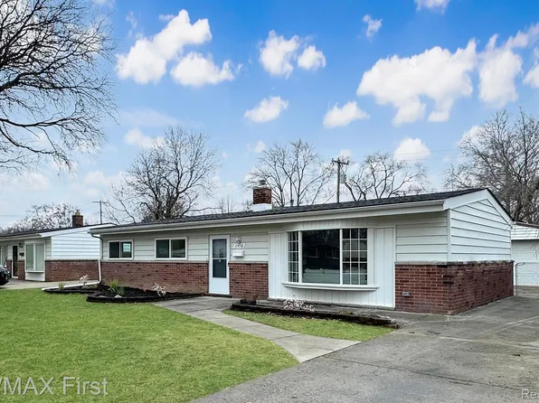 11478 Silver Dr, Sterling Heights, MI 48314