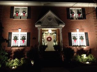 130 Century Oaks Ct, Winston Salem, NC 27106