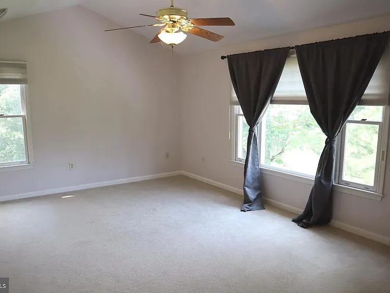 17105 Thatcher Ct — Photo 17