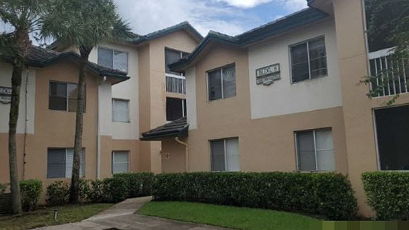 3rd image of 9833 Westview Dr APT 811