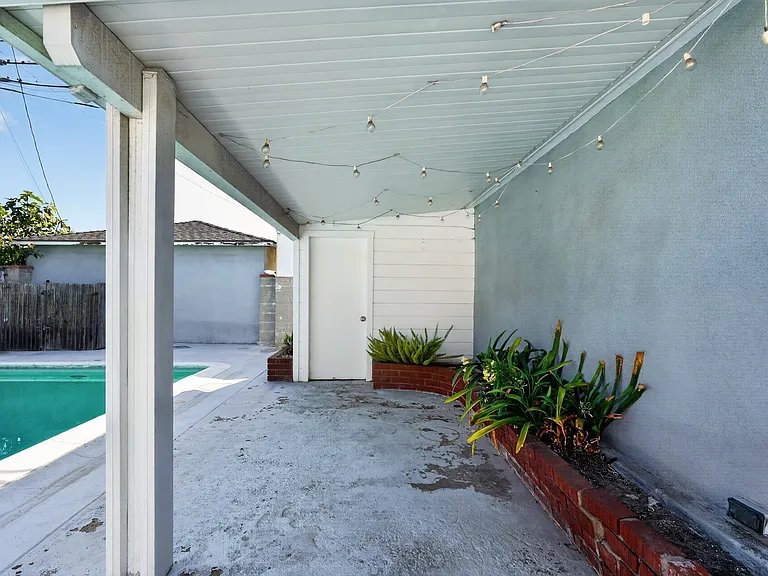 7742 Dunbarton Ave — Photo 25