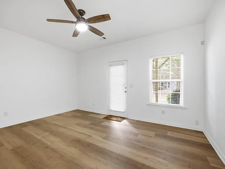 10851 Alderwood Cv — Photo 23