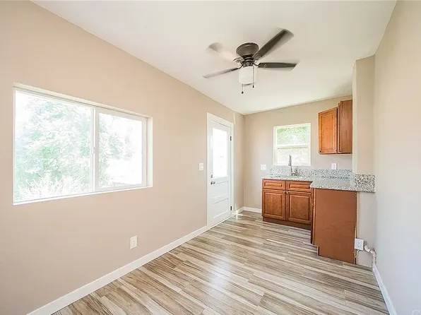 1207 1/2 E 55th St #3, Los Angeles, CA 90011