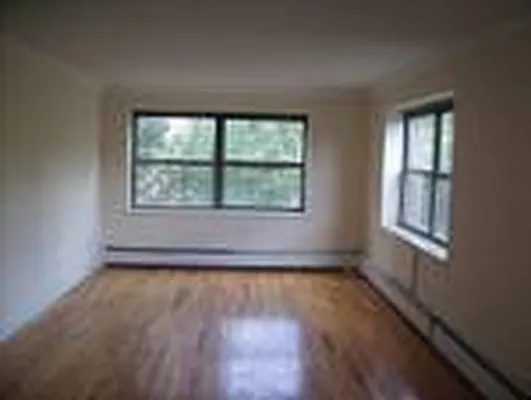 Rented by Singleton Realty | media 9