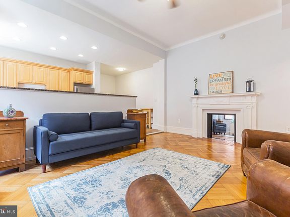 5th image of 250 S 13th St APT 2B