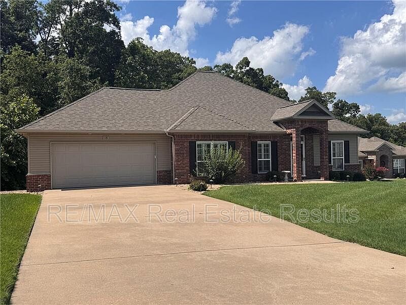 1st image of 13 Parkridge Dr