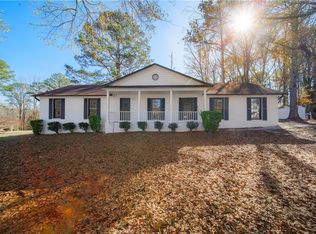 4188 Castle Gate Dr, Snellville, GA 30039