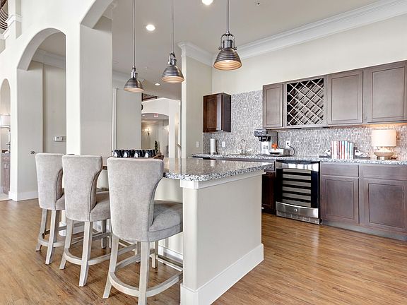 5th image of 15455 Canterbury Forest Dr APT 322