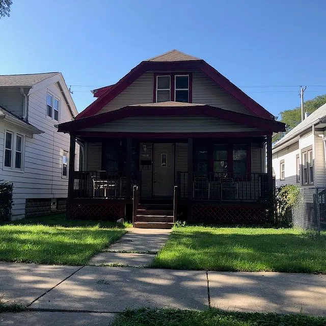 3251 N 41st St photo 1