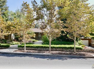 2825 La Cresta Dr, Bakersfield, CA 93305
