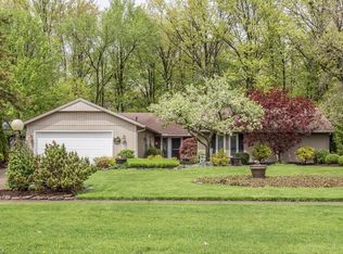 10726 Gate Post Rd, Strongsville, OH 44149