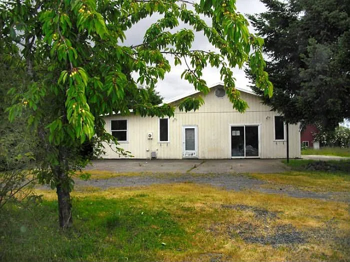 23355 NE Hagey Rd photo 1