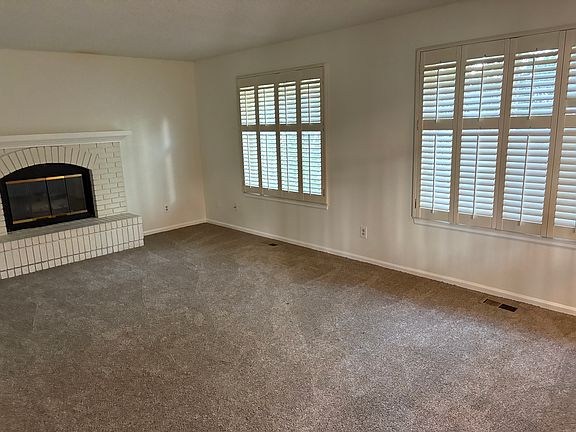 4th image of 9252 Crestmore Way