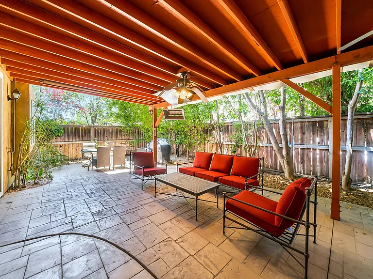 19316 Lavi Ct — Photo 86