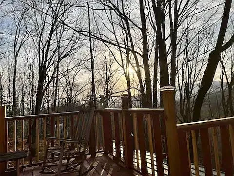 69 Locust Ln — Photo 17