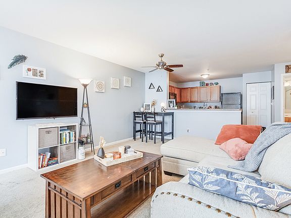 4th image of 162 Bertram Dr Unit F