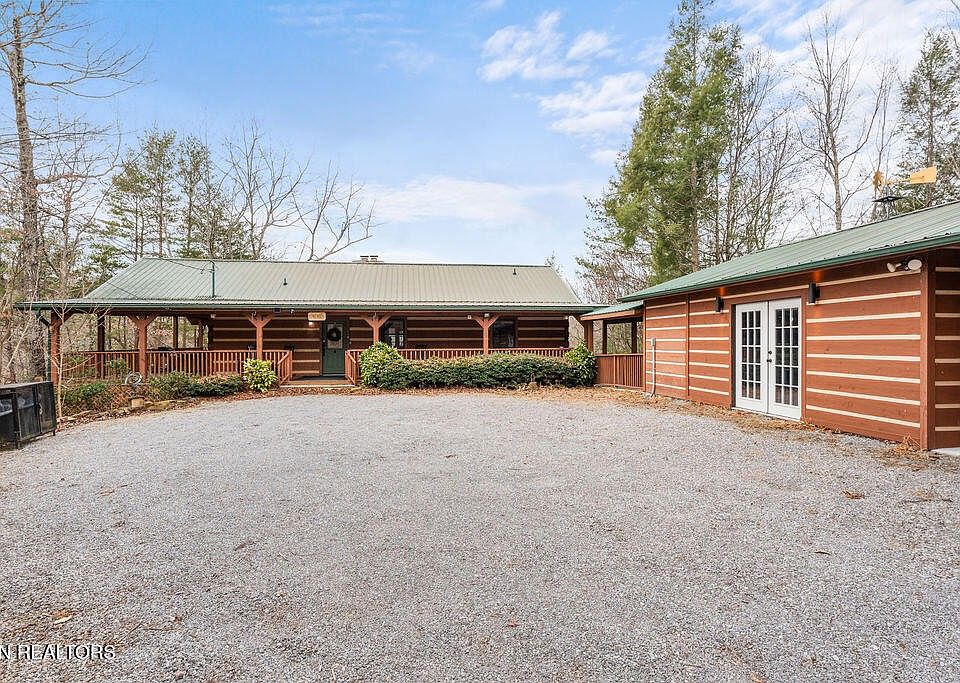 1st image of 3859 Warden Branch Ln