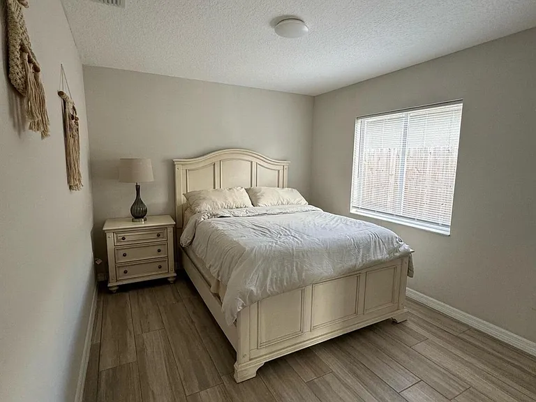 4020 E Louisiana Ave — Photo 6