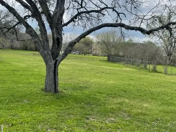 701 N Terry St LOT 3-4, Cuero, TX 77954