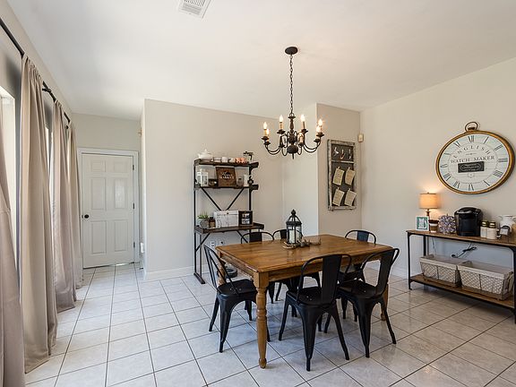5th image of 39439 Lakepoint Dr