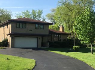 15W122 75th St, Burr Ridge, IL 60527