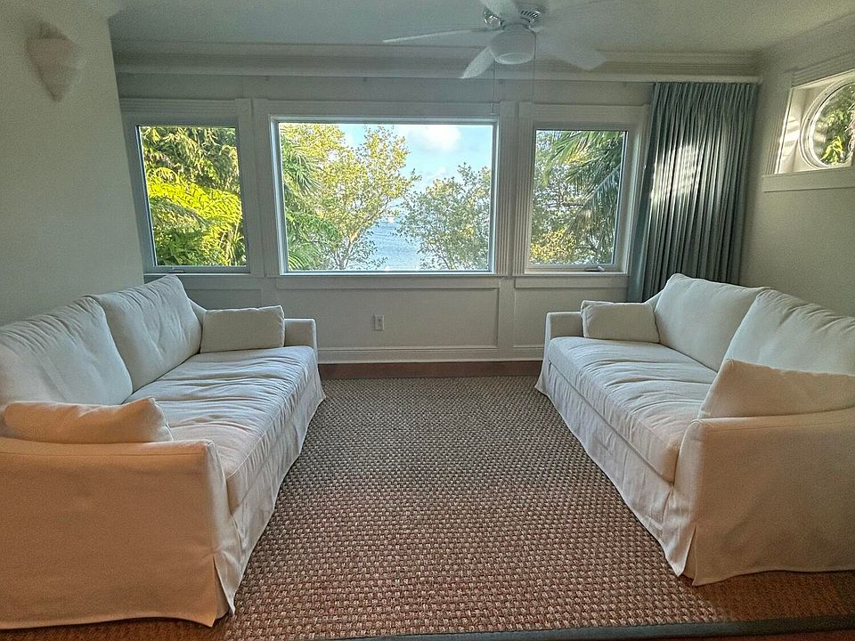 2nd image of 2621 Gulfview Dr