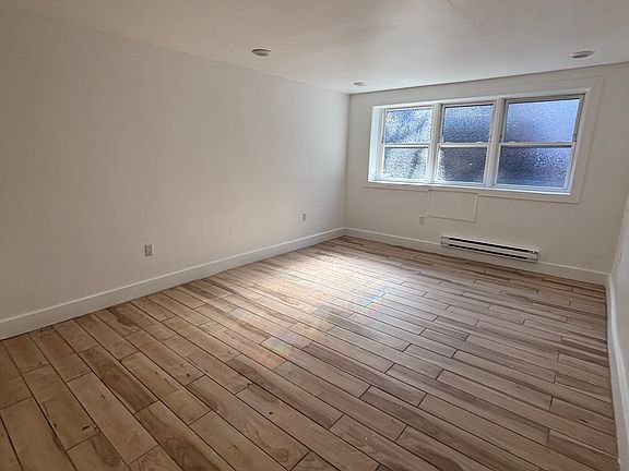 5th image of 590 Bergen Ave APT G6