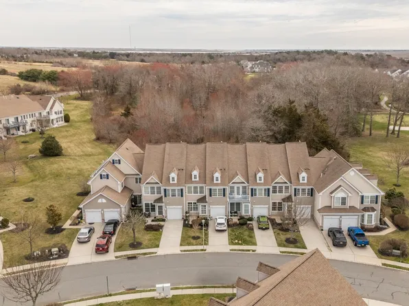 206 Springdale Ct APT 206, Cape May Court House, NJ 08210