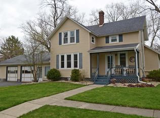 309 Lawn St, Cambridge, WI 53523
