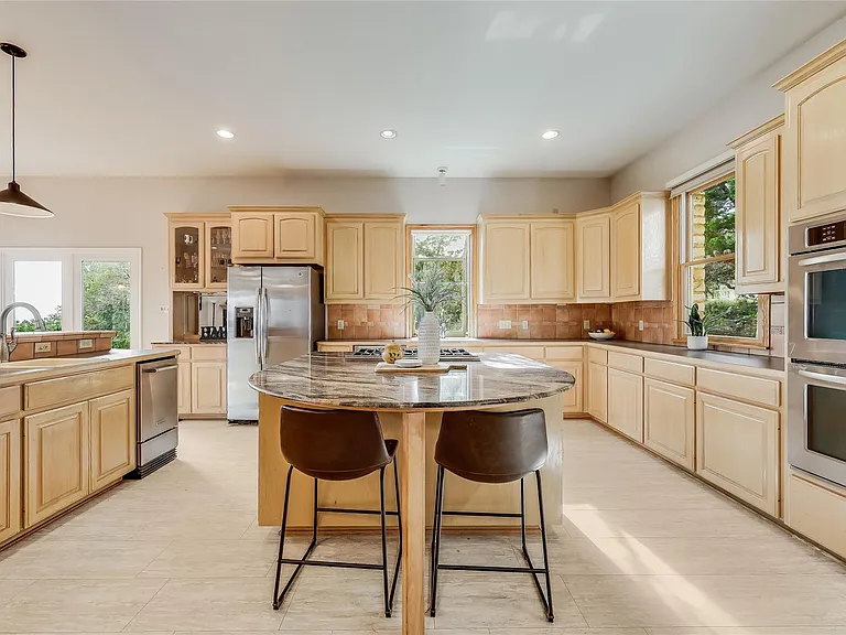 20701 Adobe Trl — Photo 7