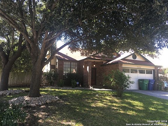 2nd image of 7302 Clipper Oak Dr