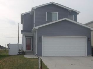 3010 Finley St, Bismarck, ND 58504