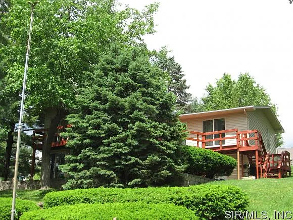 880 Malibu Way photo 1