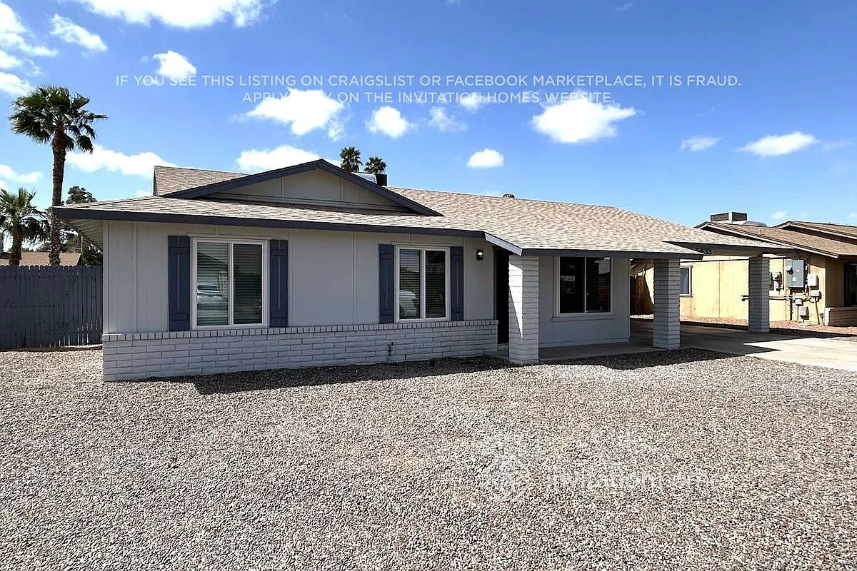 Building Photo - 5433 W Altadena Ave