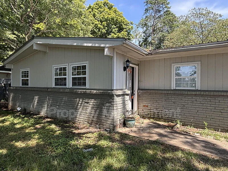 2212 Old Blue Spring Rd NW