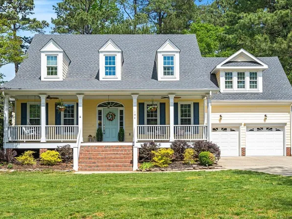 104 Kenmont Dr, Holly Springs, NC 27540