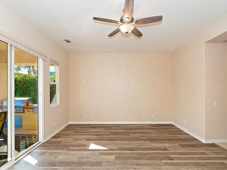 80215 Queensboro Dr #80215 — Photo 3