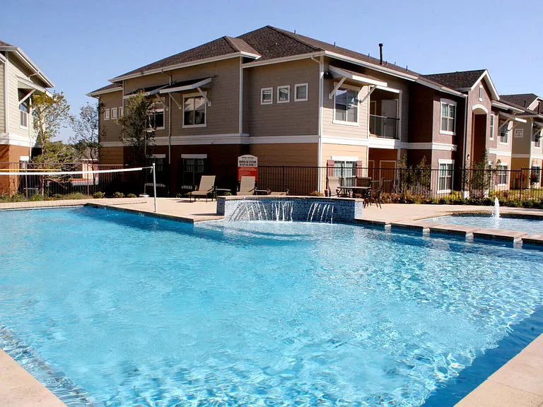Cypress Creek Jason Avenue — Photo 5