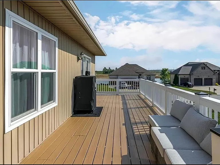 1239 Hetlage Way — Photo 10