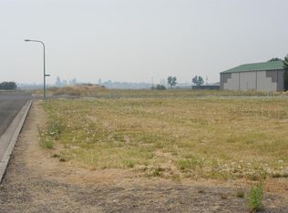 4824 Airway Dr, Central Pt, OR 97502