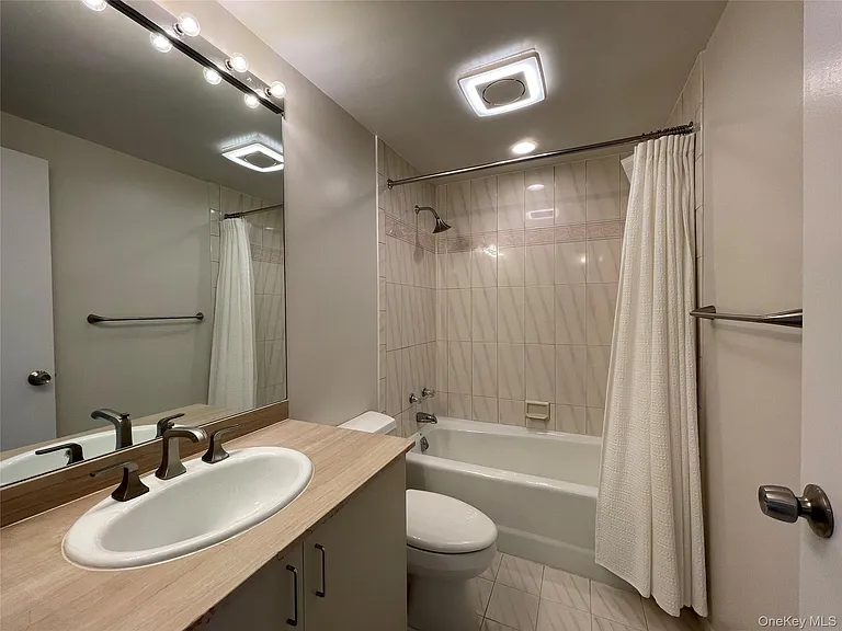 50 E Hartsdale Ave #2H — Photo 13