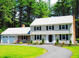 5 Conrick Ln, Dover, MA 02030