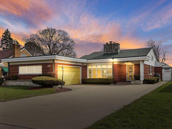 7709 3rd AVENUE, Kenosha, WI 53143