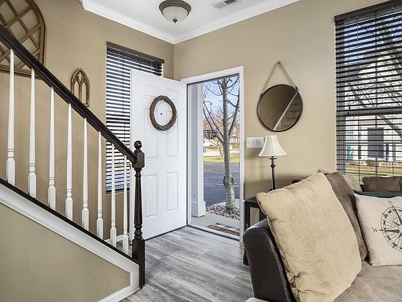 4th image of 224 Parkside Dr