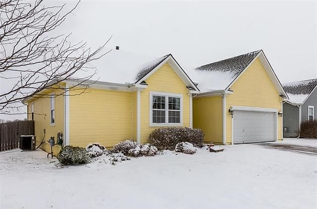 1st image of 1300 Glen Dr